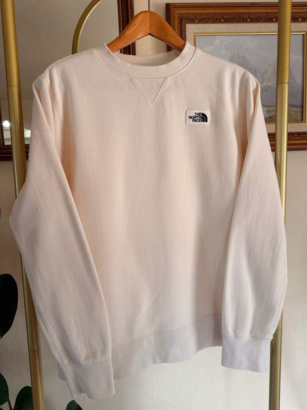 The North Face Heritage Patch Crewneck Pullover  Large Cream/ Ivory - L